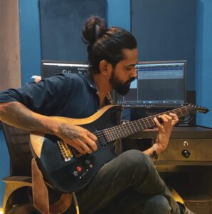 Stop Wasting Time: The Right Techniques To Learn Guitar Faster